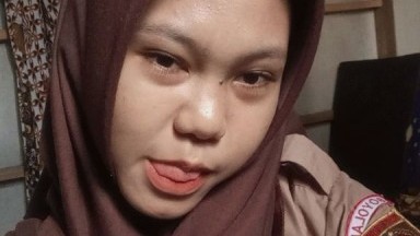 cewek pramuka ini colmek dengan timun | kingbokep