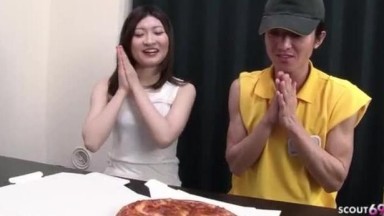 menggoda Pizza Boy untuk Bercinta Creampie tanpa sensor | kingbokep