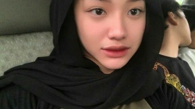 Di mengkek in ayank hijab tobrut mulus